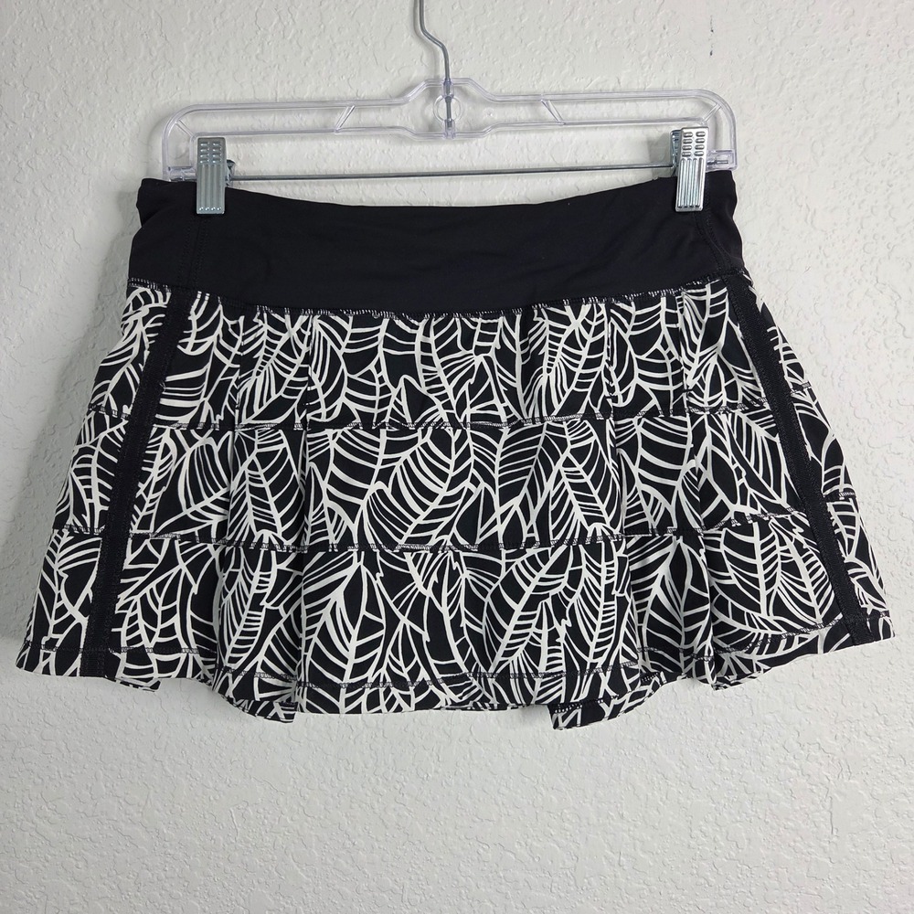 Lululemon Pace Setter Skirt 6 Black White Leaf Print Tenniscore Sporty Skort